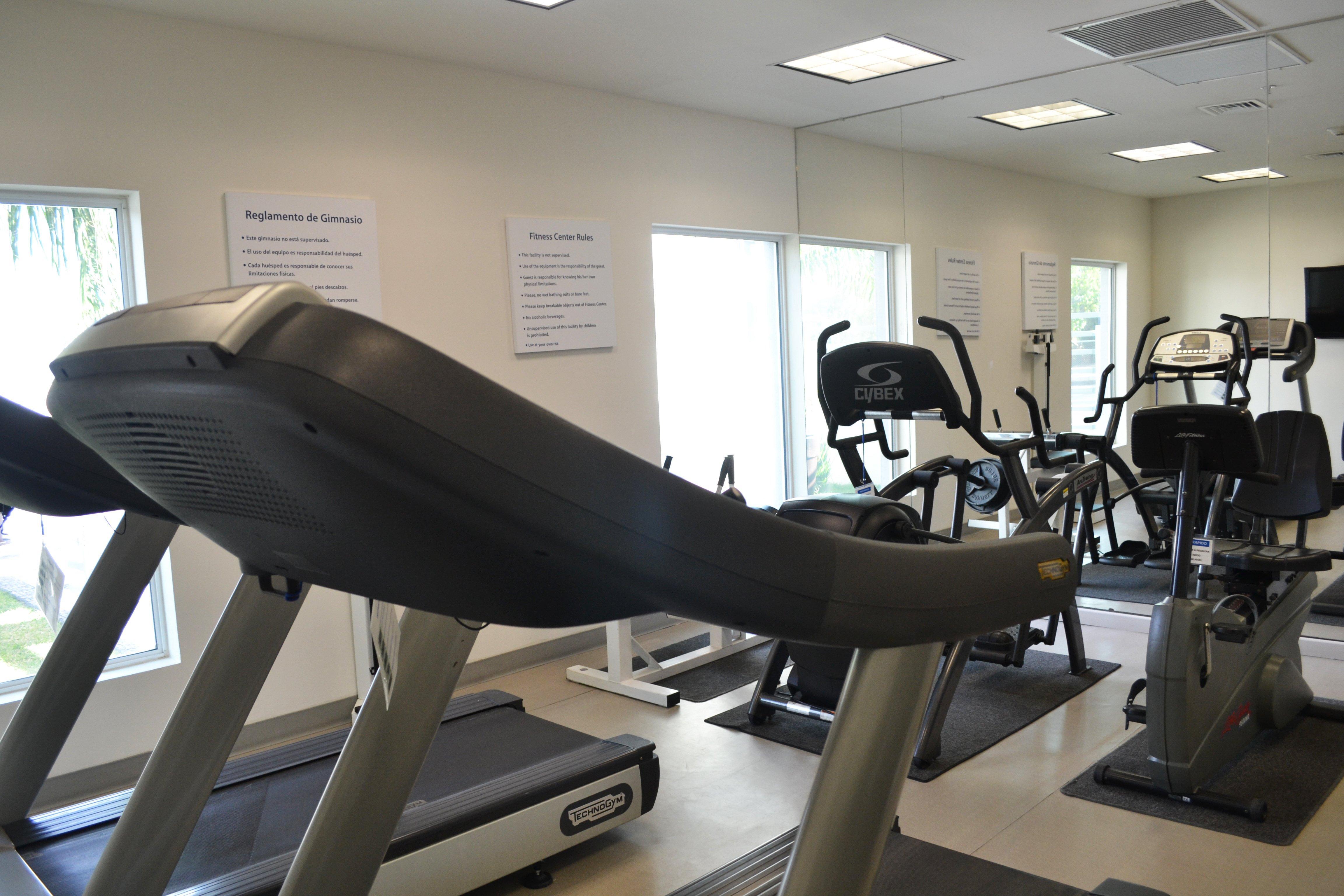 Holiday Inn Express Guaymas By Ihg Exterior foto The gym at the National Training Centre